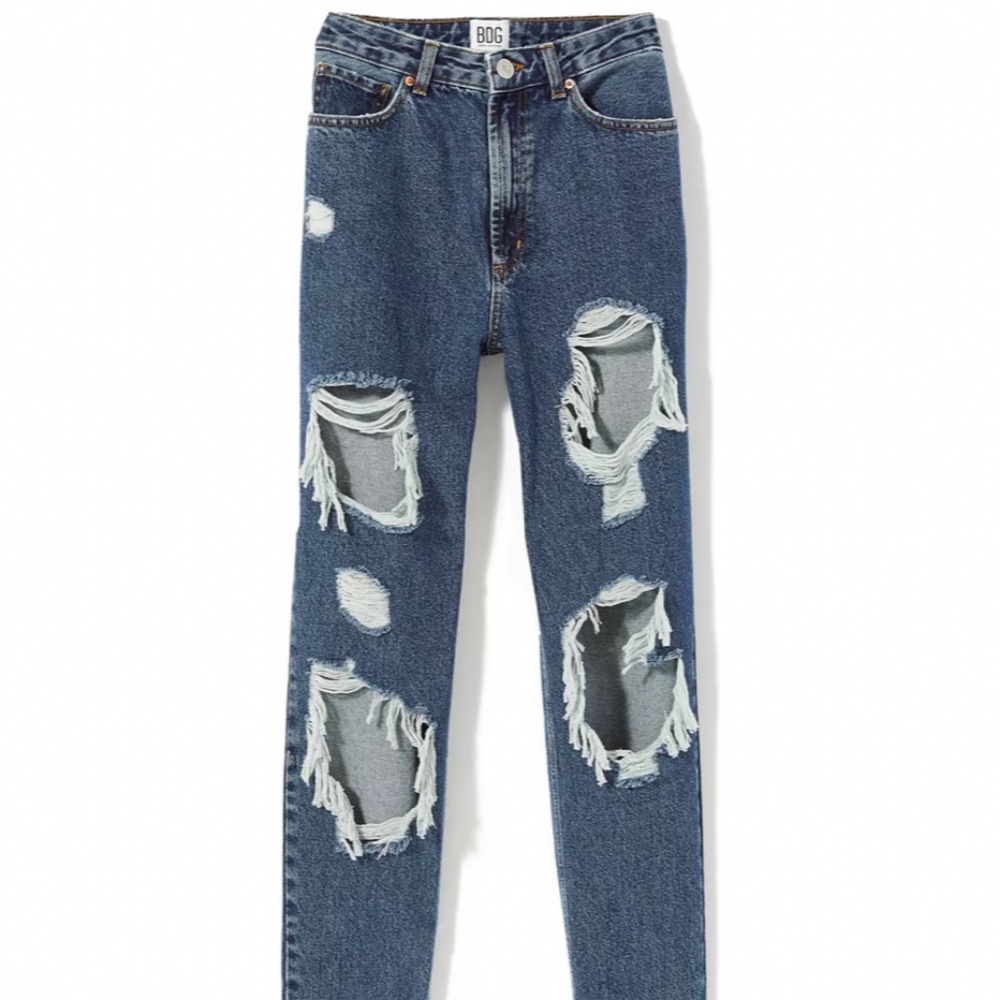 BDG High-Waisted Mom Jean – Destroyed Medium Wash